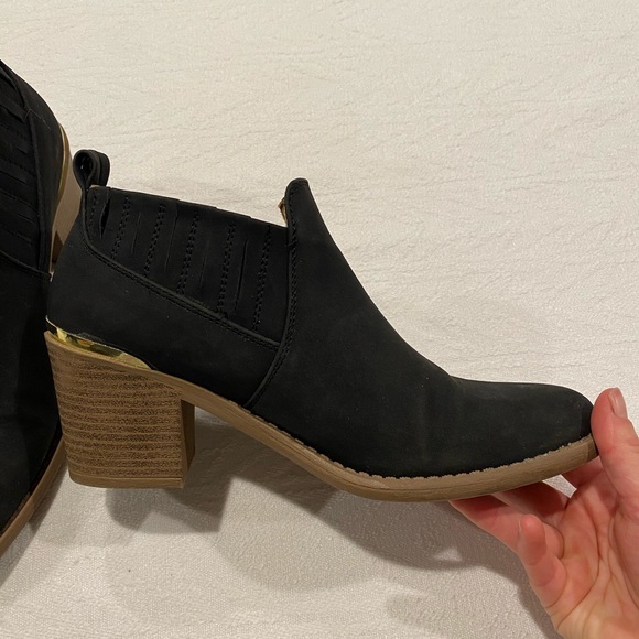 Qupid Black Ankle Booties, 6 - Picture 2 of 6
